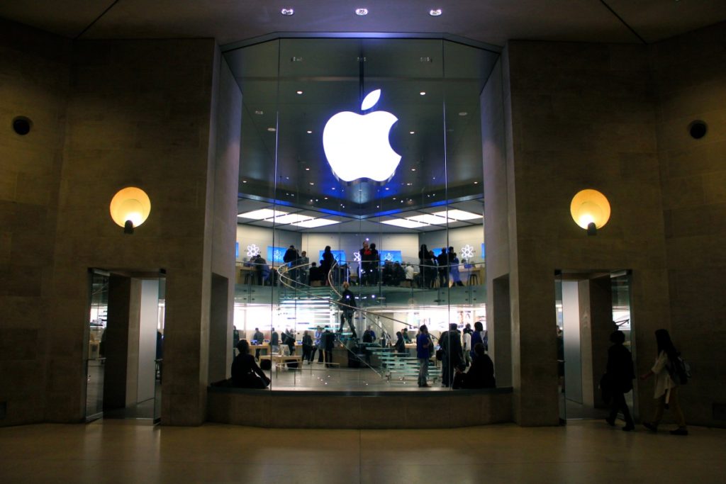 India reluctant to give special tax incentives to Apple