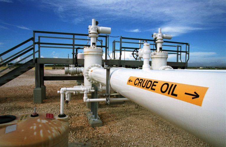 Algeria plans to boost oil output by 30%
