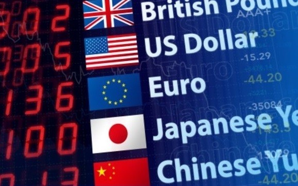 Dollar dips vs yen, kiwi lifted by RBNZ’s rate view