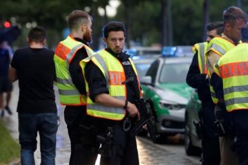 Germany : Multiple deaths reported at shooting in Munich shopping mall