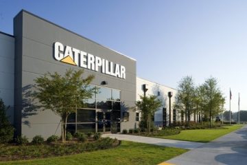 US : Caterpillar posts lower 2nd-quarter earnings, lowers 2016 outlook
