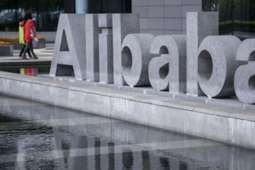China : Alibaba puts internet in cars, plans to take drivers out
