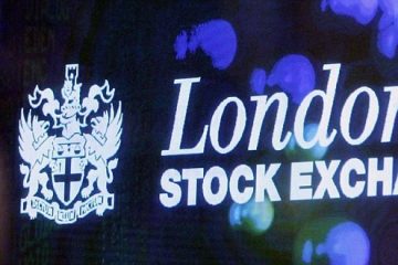 Europe : UK shares snap winning streak, silver surges