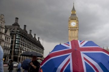 UK : Bracing for Brexit, ramped up borrowing, cuts growth forecasts