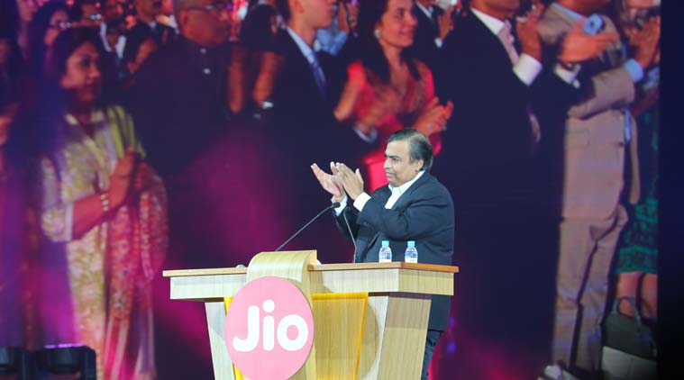 India : Reliance unwraps Jio mobile telecom network with free calls, cheap data