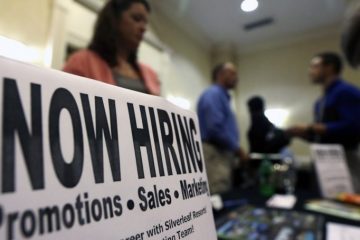 U.S. weekly jobless claims drop to one-year low in boost to economy