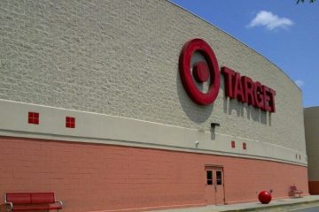 US : Target misses the mark, warns of weak sales ahead