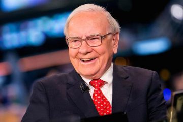 Warren Buffett Says Donald Trump Won’t Derail the Economy