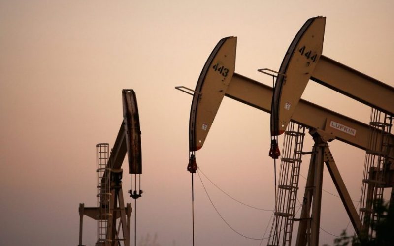 Oil closes at 3% up as OPEC members gather in Algiers for price talks