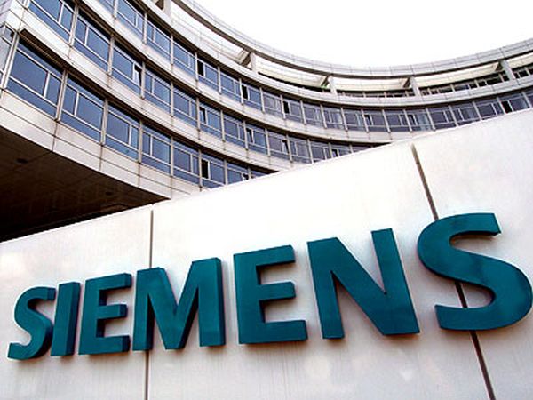 Germany : Siemens Plans Public Listing of Health Care Business
