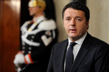 Italy : Renzi vows to resign after crushing referendum defeat
