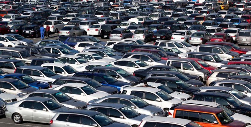 U.S. December auto sales surprisingly strong, 2016 sets new high