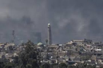 Anger in Mosul as Islamic State destroys historic mosque