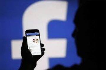 Facebook debuts smart speaker for Messenger video calls