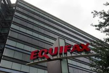 Equifax Could Make $700M Off Its Own Hack, Says Senator