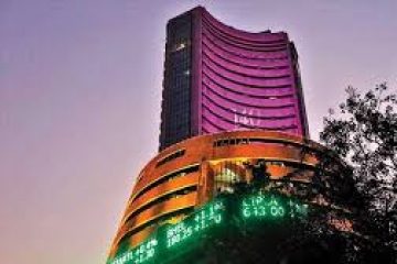Banks, oil, global cues drag Sensex 284 pts; Nifty sheds 1,000 pts from record high