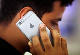 India raises import tax on cellphones, move to hurt Apple