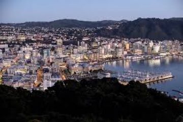 New Zealand bans foreigners from buying property