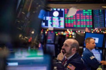 How would the stock market react if Trump is impeached? Economists weigh in