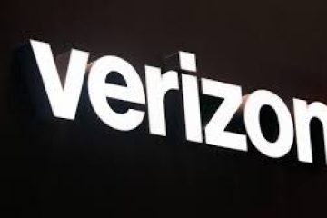 Verizon cuts profit view as higher prices hit subscriber growth