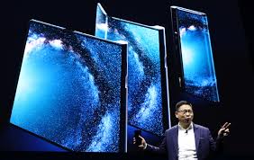 Corrected: Huawei breaks price ceiling with $2,600 folding 5G smartphone