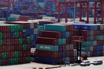 China November exports unexpectedly fall, but imports rebound