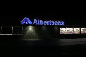 Albertsons pulls off downsized IPO after years of trying