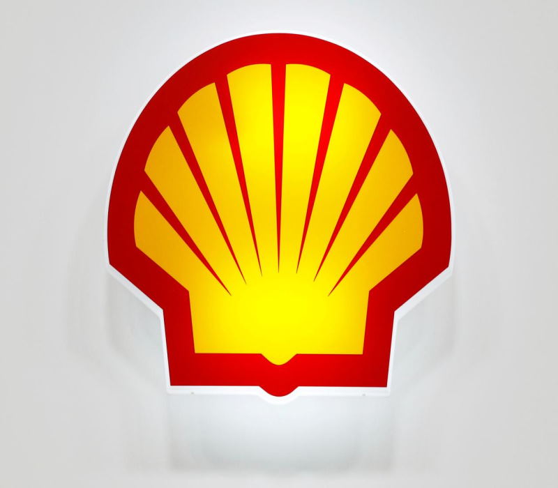 Shell avoids loss with strong trading, wipes $17 billion off assets