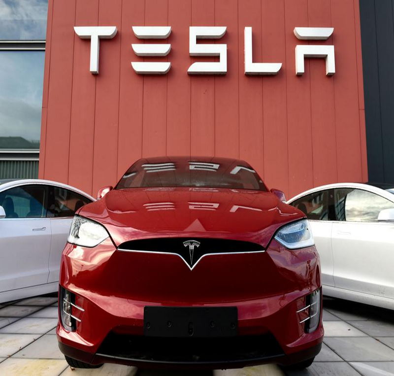 Tesla lobbies India for sharply lower import taxes on electric vehicles