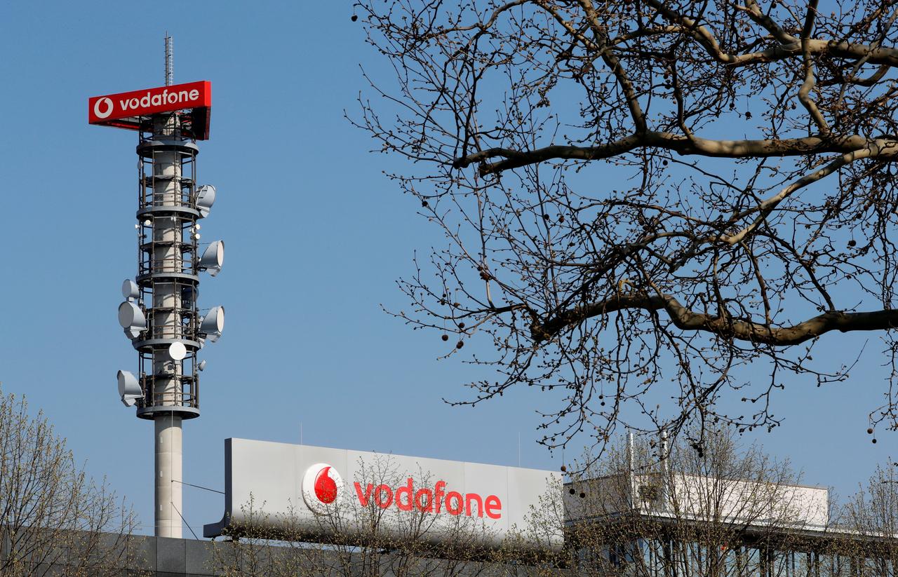 Vodafone targets Frankfurt listing for mast business in early 2021