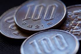 Yen recovery continues on lower U.S. yields; markets on edge over Pelosi