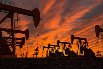 Oil prices at one-month low on demand worries