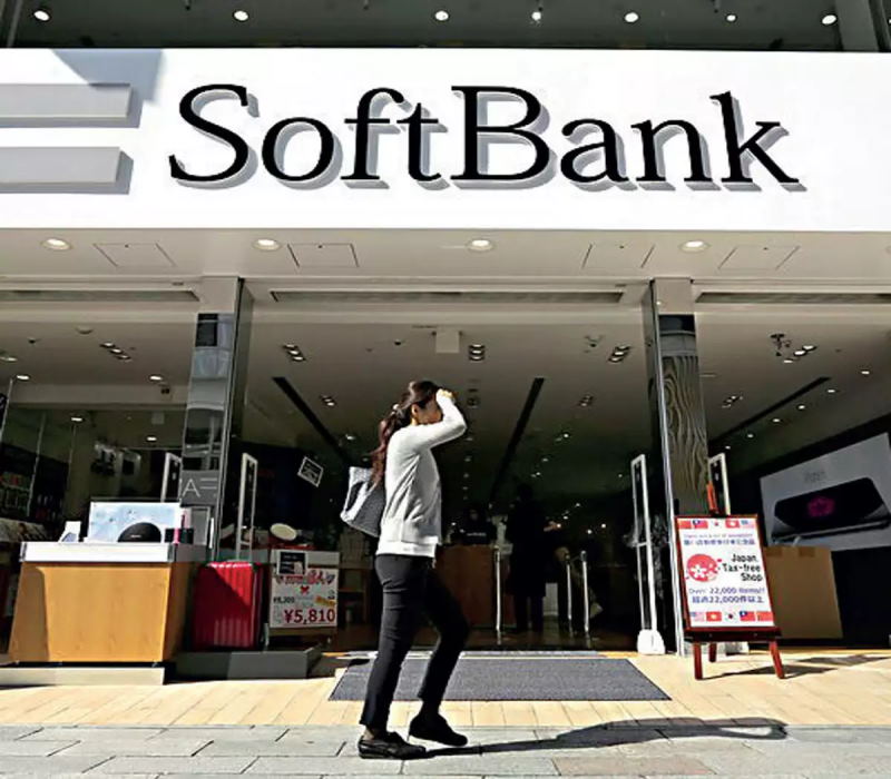 Telco SoftBank first-quarter profit rises 4%, buoyed by enterprise and internet businesses