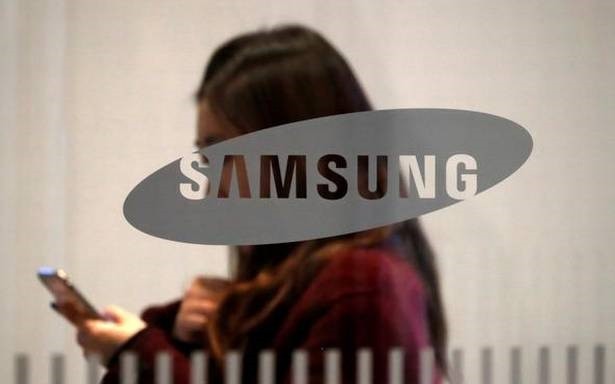 Samsung Elec sees profit decline on weak server chip demand after strong third-quarter earnings