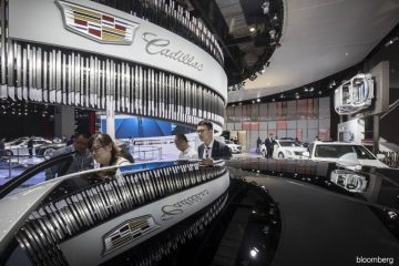 Cadillac, Buick help GM to first China sales growth in two years