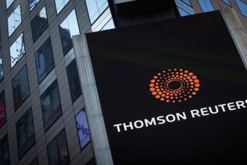 Thomson Reuters revenue rise, cash flow outlook lift shares