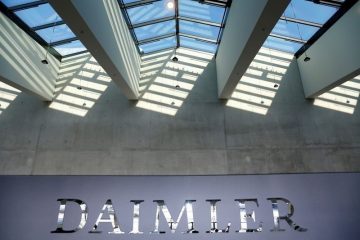 Germany’s Daimler sees 2021 pandemic recovery lifting sales, profits