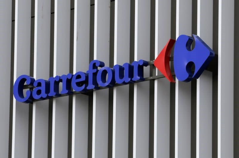 Retailer Carrefour unveils share buyback after strong Q1 sales