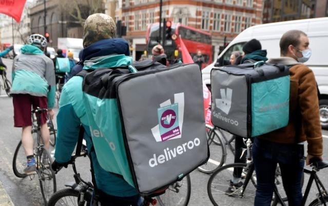 Deliveroo reports 88% jump in orders, tempers margin forecast