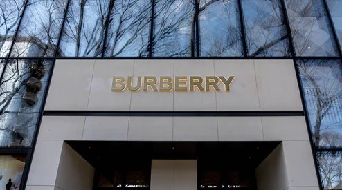 Tourist spend and China helps Burberry beat sales forecasts