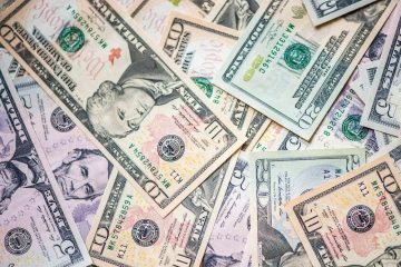 Dollar Index dips close to 99.00 amid US-Iran peace pact hopes