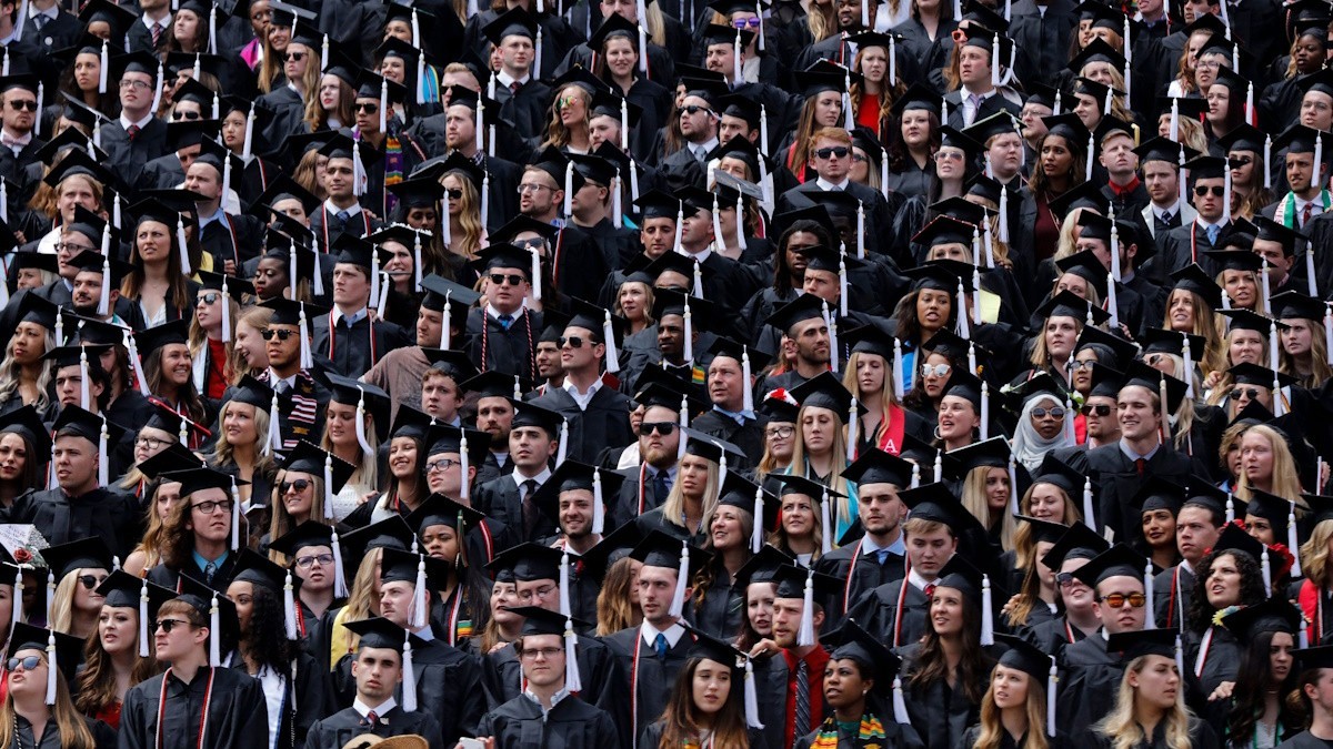 Why Now Is a Horrible Time to Refinance Student Loans