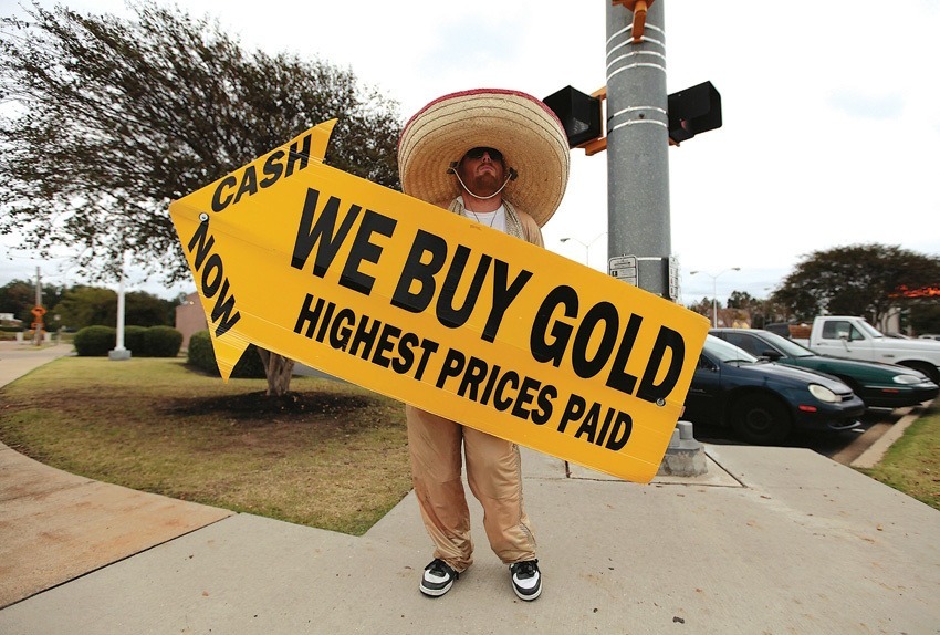 The peculiar upsurge in gold prices