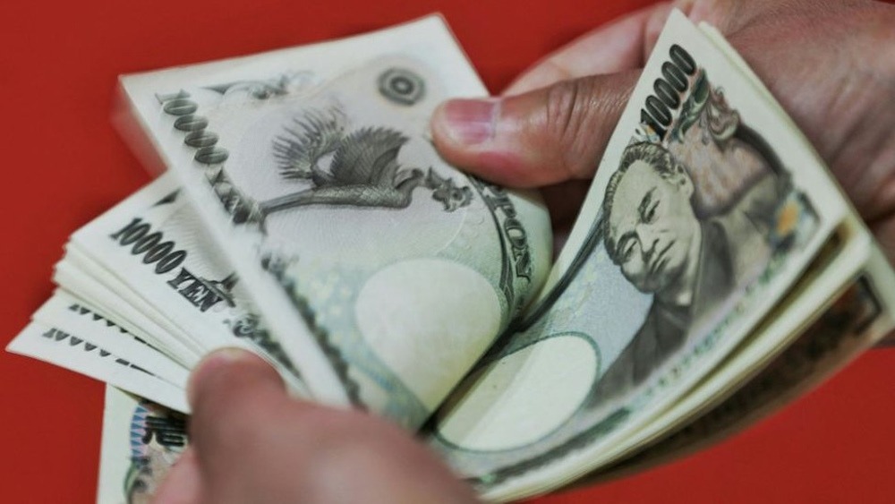 Strength of the yen casts a shadow over Japan