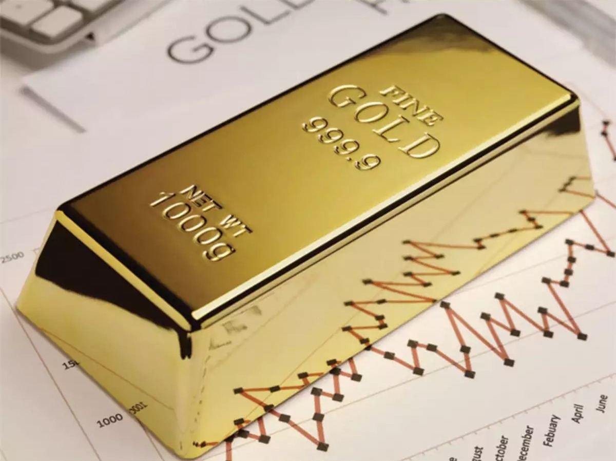 Wall Street anticipates that gold will shine once more in 2025