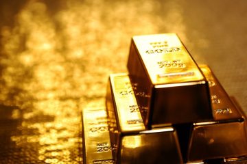 Gold rises 1% as US-Iran deal expectations strain Oil and Dollar