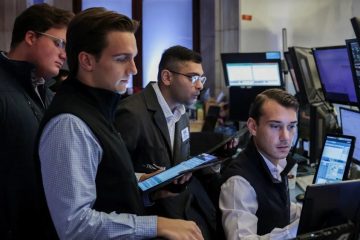 Investors on Edge as Low-Rated US Junk Bonds Face New Challenges