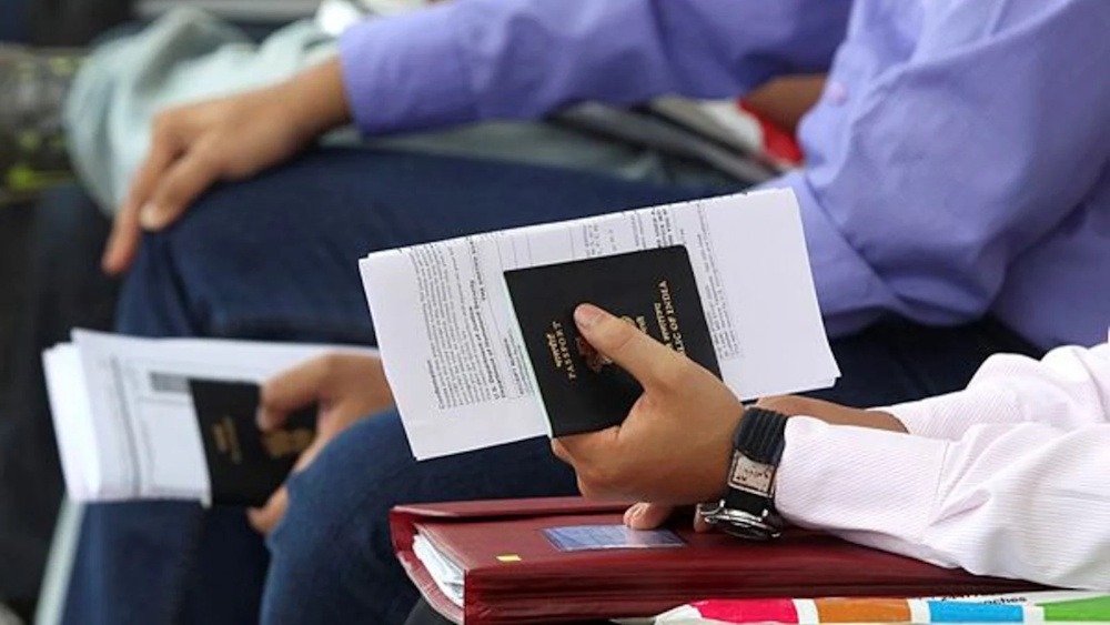 US Lawmaker Aims to Eliminate H-1B Visa Scheme
