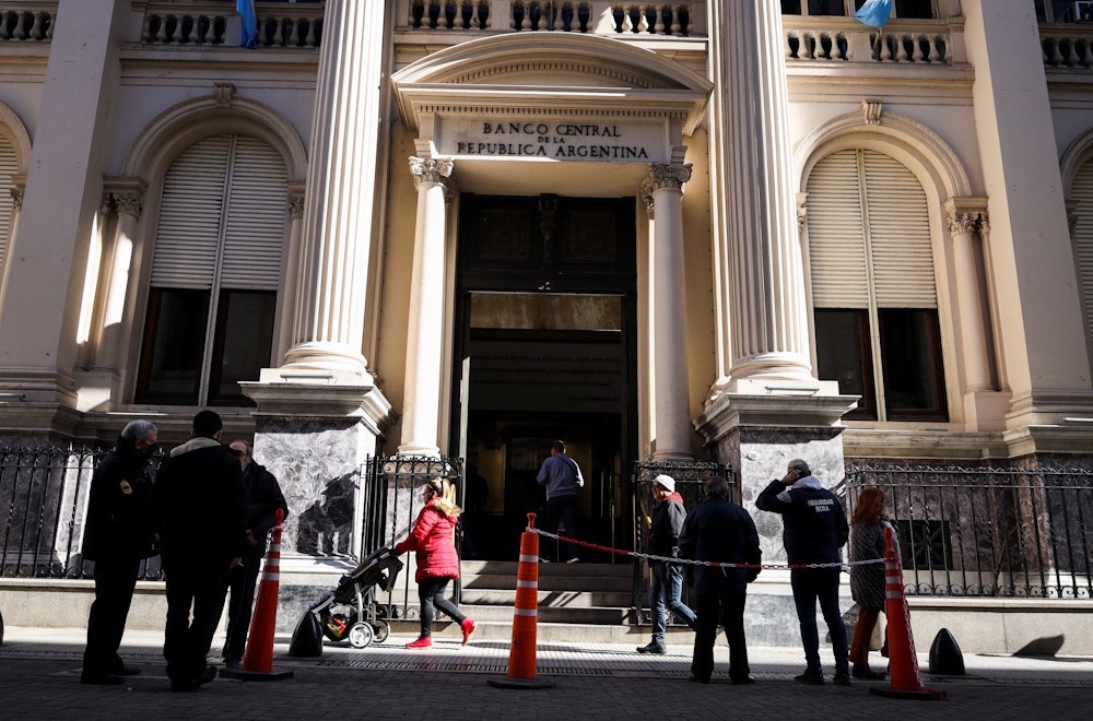 The US provides a $20 billion lifeline to stabilize Argentina’s economy