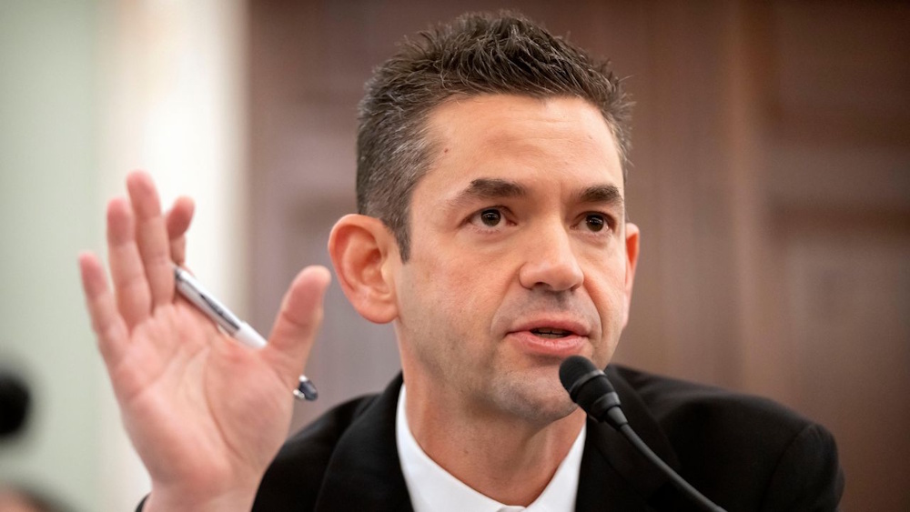 Nasa Chief Ignites SpaceX-Blue Origin Showdown for Moon Mission